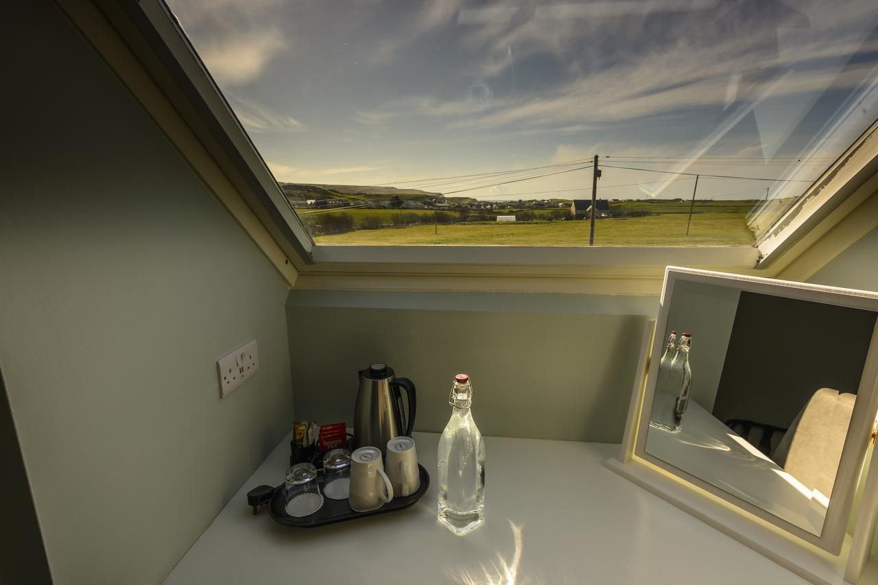 Double Room Private Bathroom
