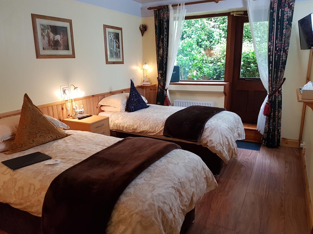 Twin Room Outside Access Ground Floor
