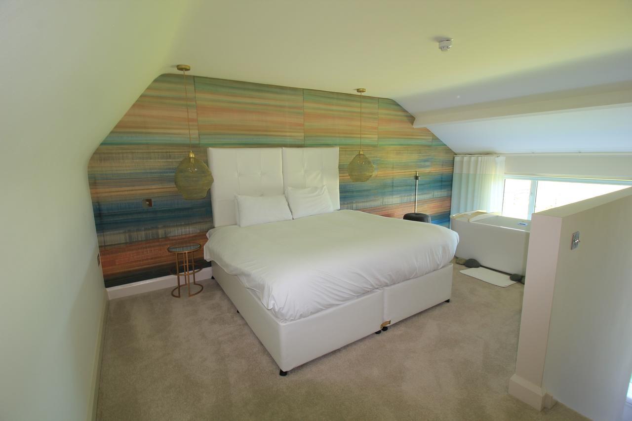 Luxury Double Room Ocean Mountain Views