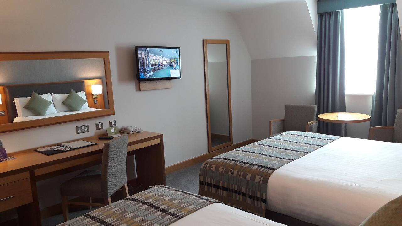 Triple Room,695308065:JPEG