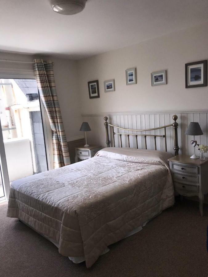 Double or Twin Room with Shower