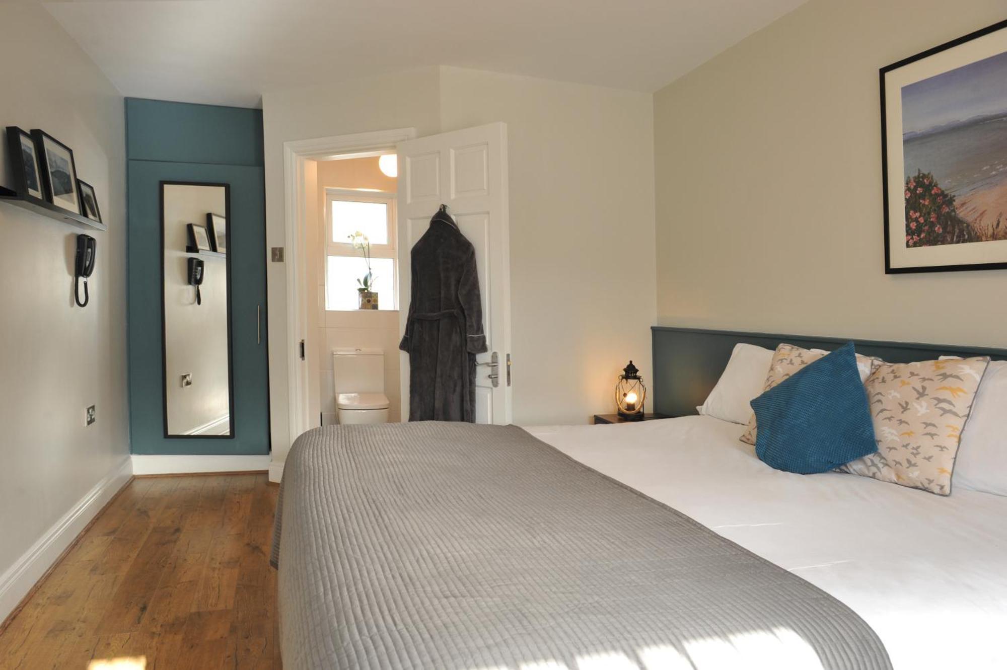 Large Single Room