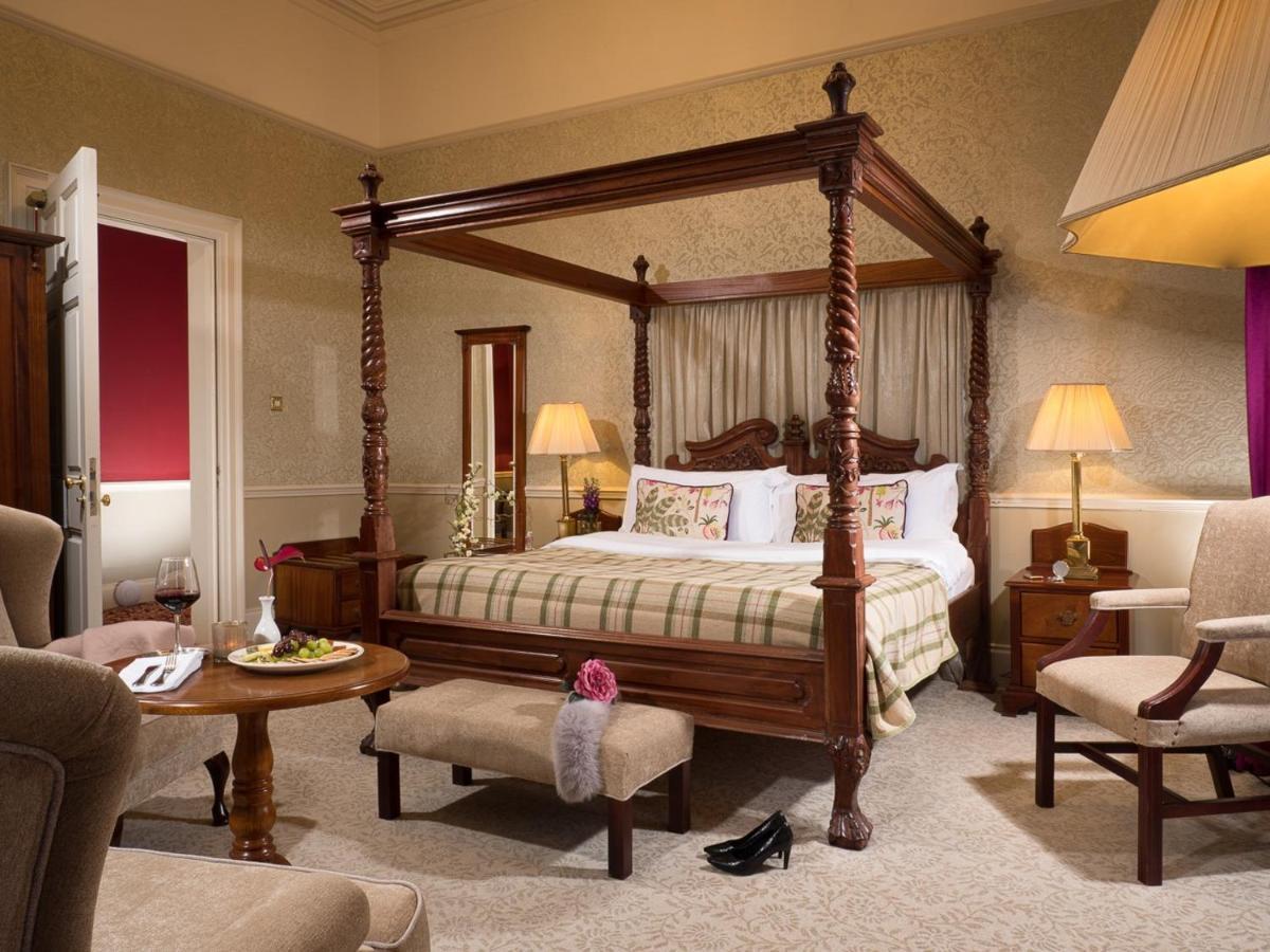 Superior Room Four Poster Bed