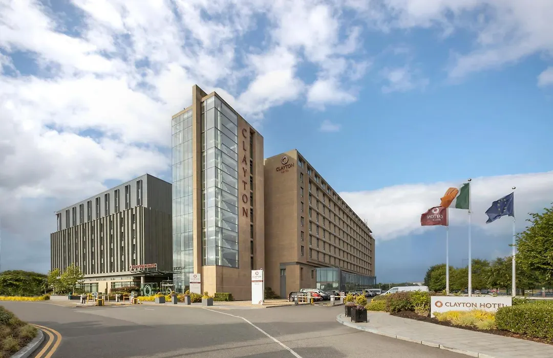 Clayton Hotel Dublin Airport-1