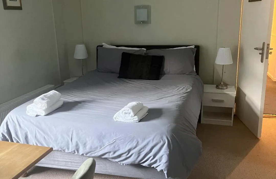 Five Glens Inn -North West Ireland Touring Base-1
