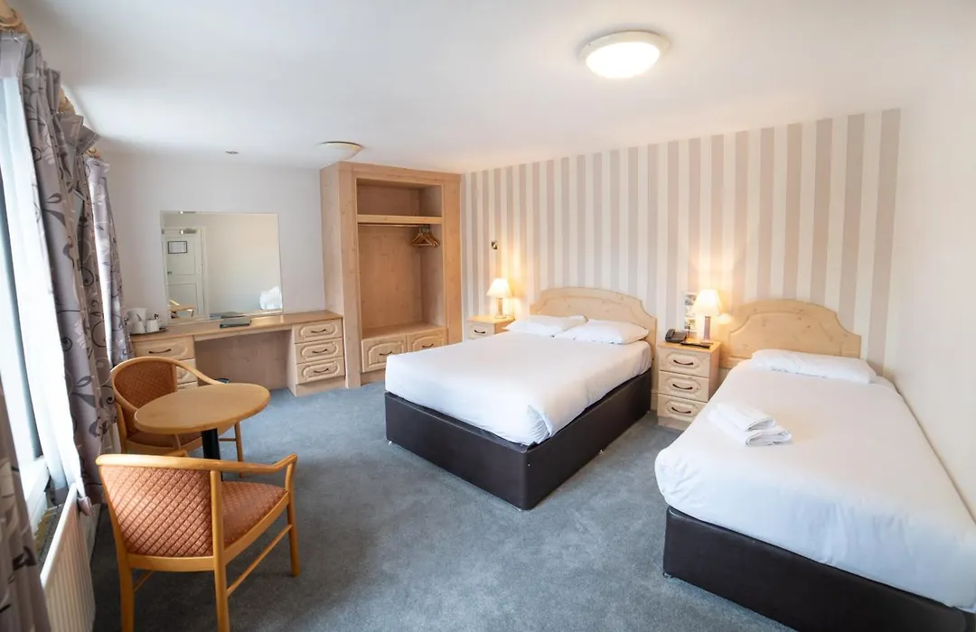 Hibernian Hotel & Leisure Centre-1