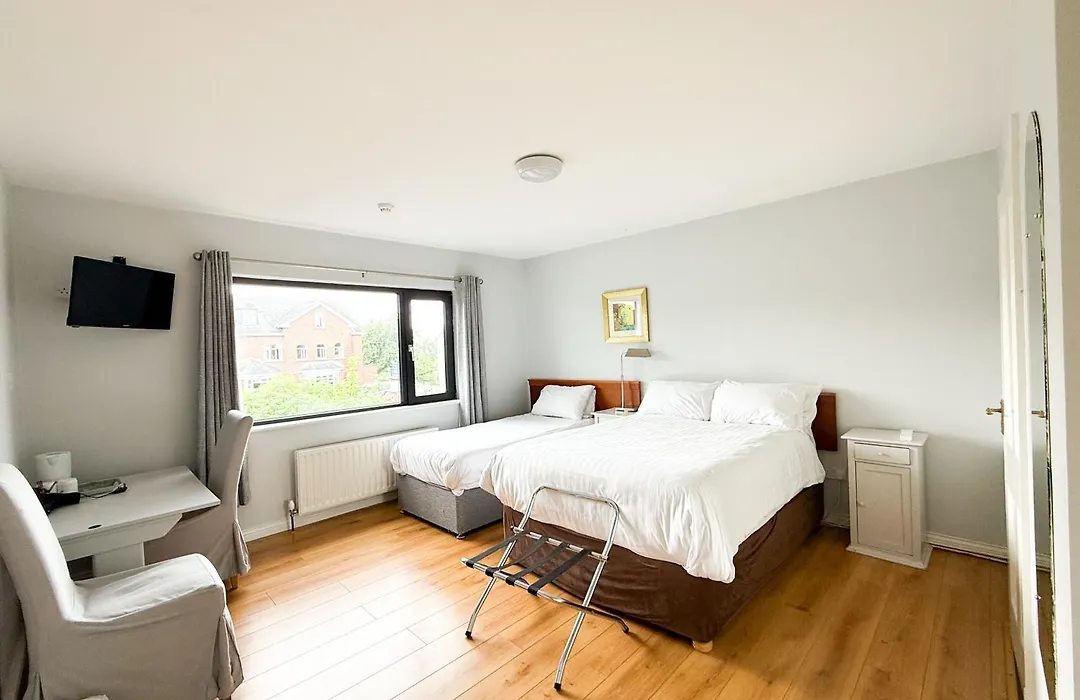 Lynfield Lodge-1