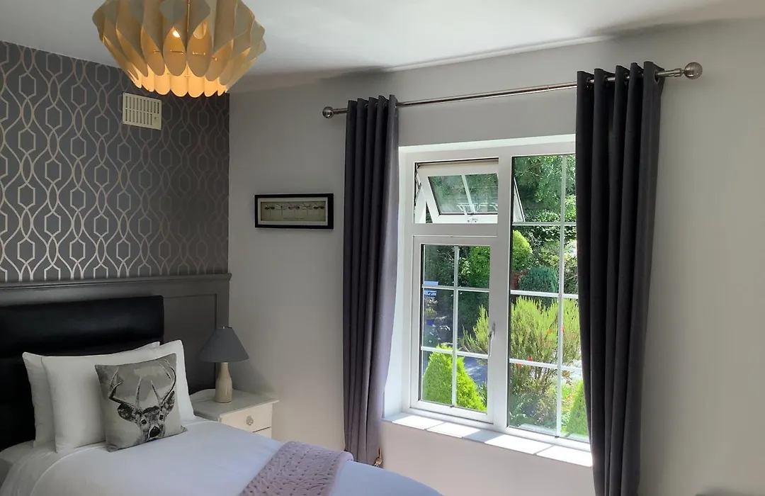 O' Sullivan'S B & B-1
