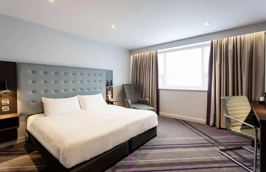 Premier Inn Dublin Airport-1