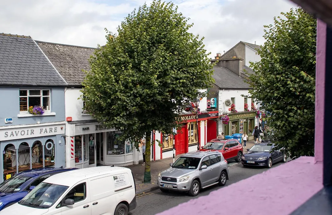 The Mariner, Westport-1