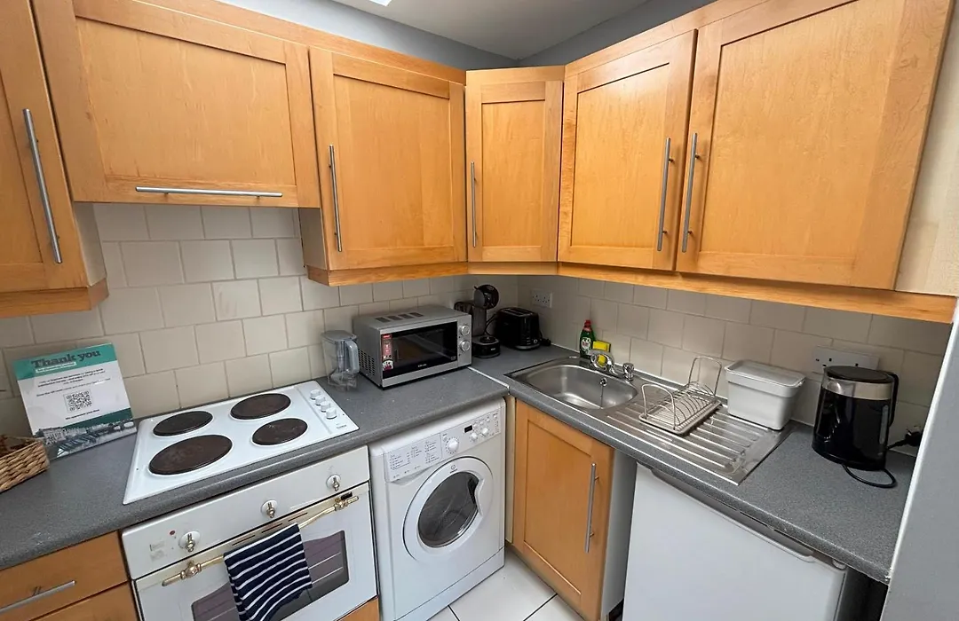 Leevin Stay Apartments City Center-1