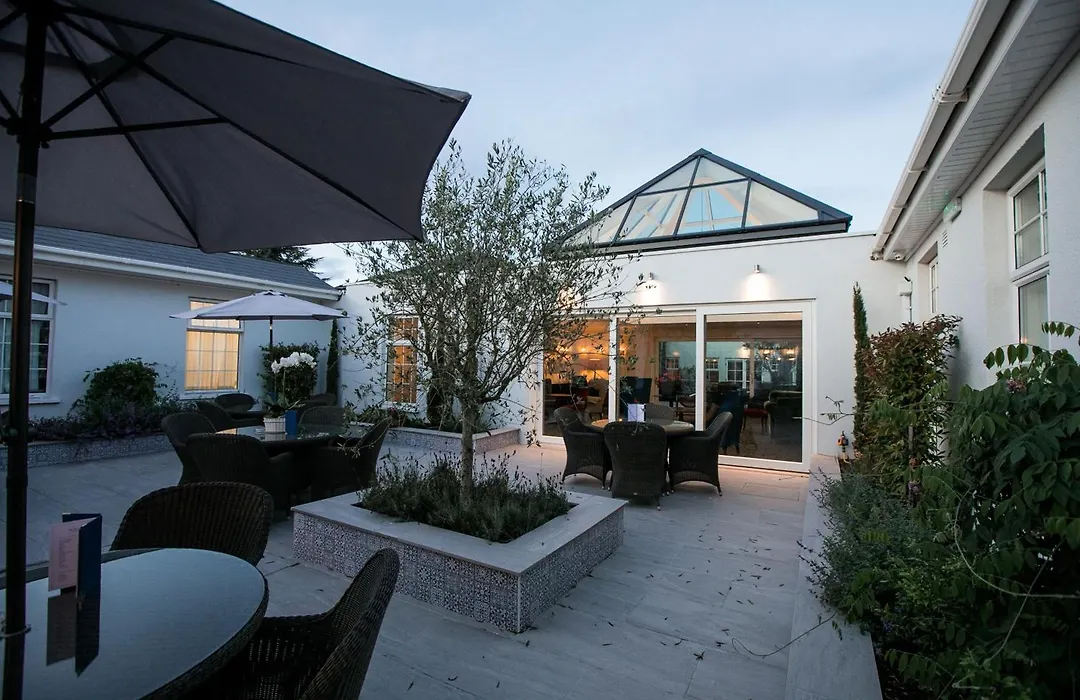The Keadeen Hotel-1