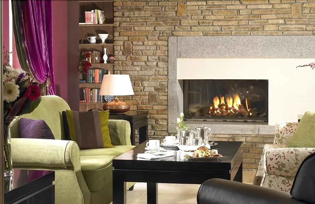 Horse & Jockey Hotel-1