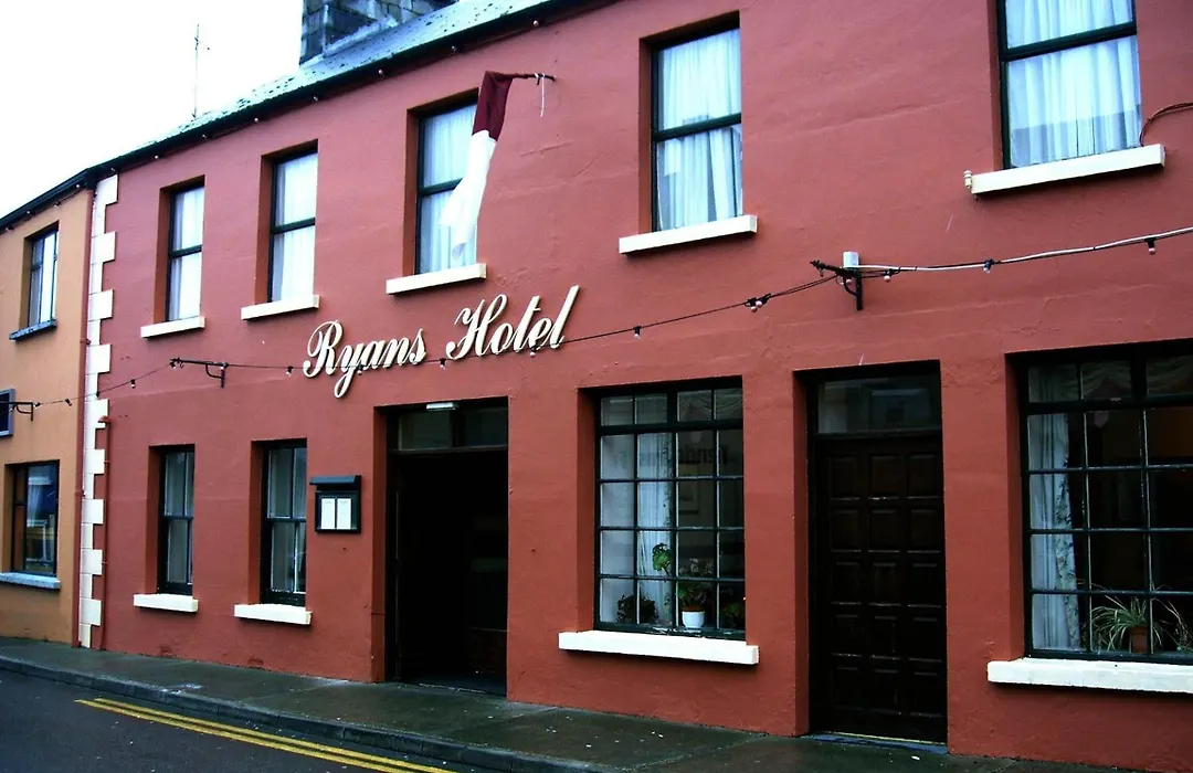 Ryan'S Hotel-1