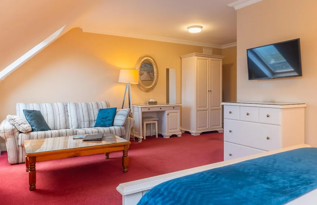 The Moorings Hotel & Seafood Restaurant-1