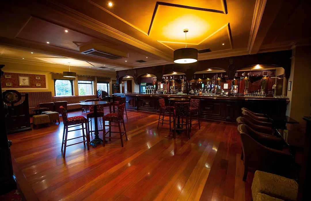 Devon Inn Hotel-1