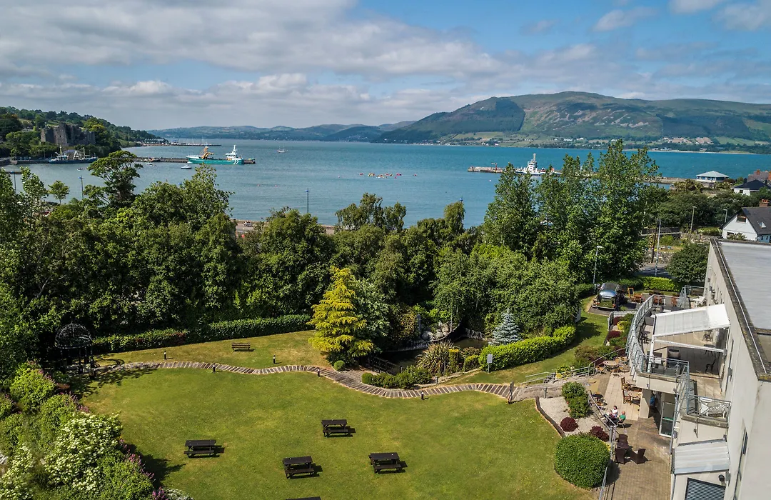 Four Seasons Hotel, Carlingford-1