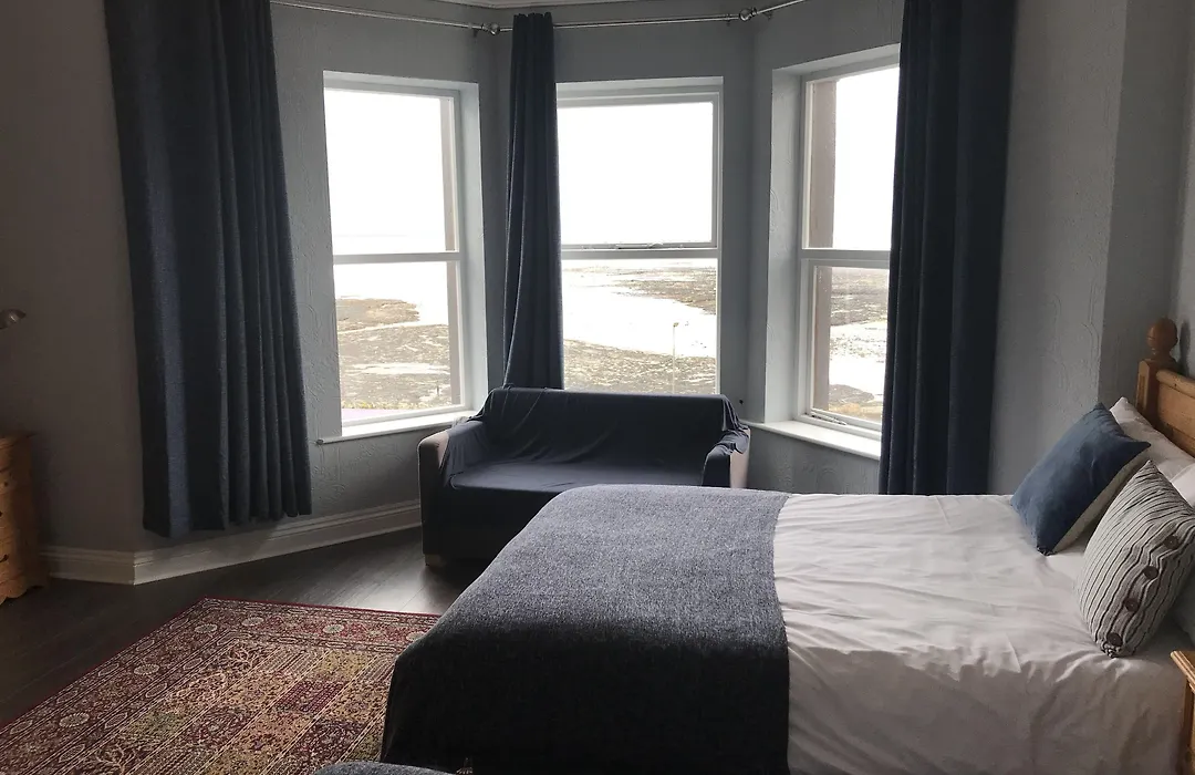 Rolling Wave Guesthouse-1