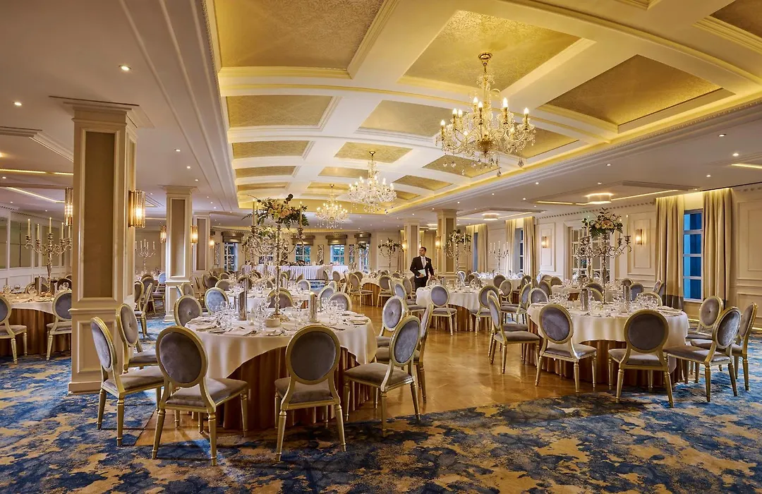 Cork'S Vienna Woods Hotel & Villas-1