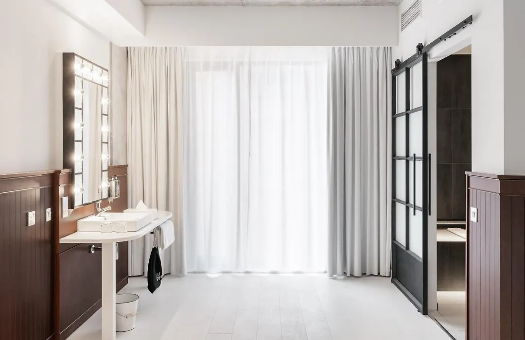Ruby Molly Hotel Dublin By Ihg-1