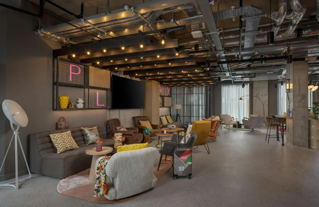 Moxy Dublin Docklands-1