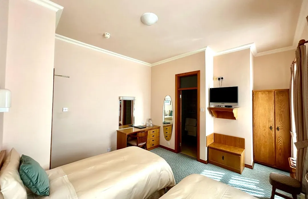 Rathbaun Hotel-1