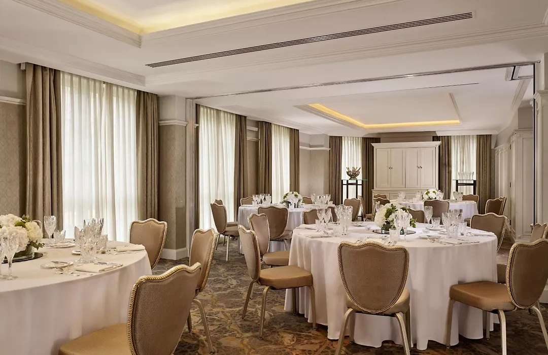 The College Green Dublin Hotel, Autograph Collection-1