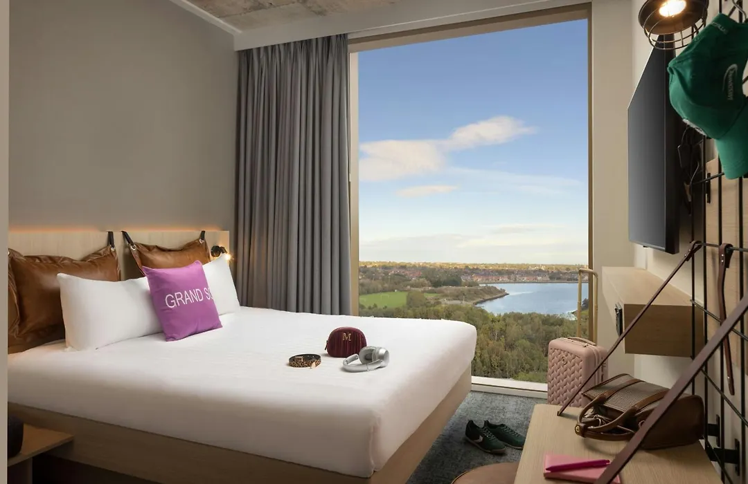 Moxy Dublin Docklands-1