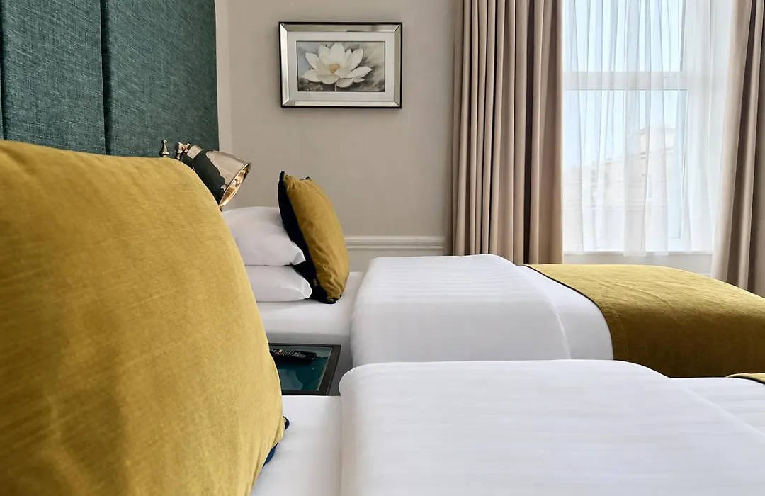 Hayes Hotel-1