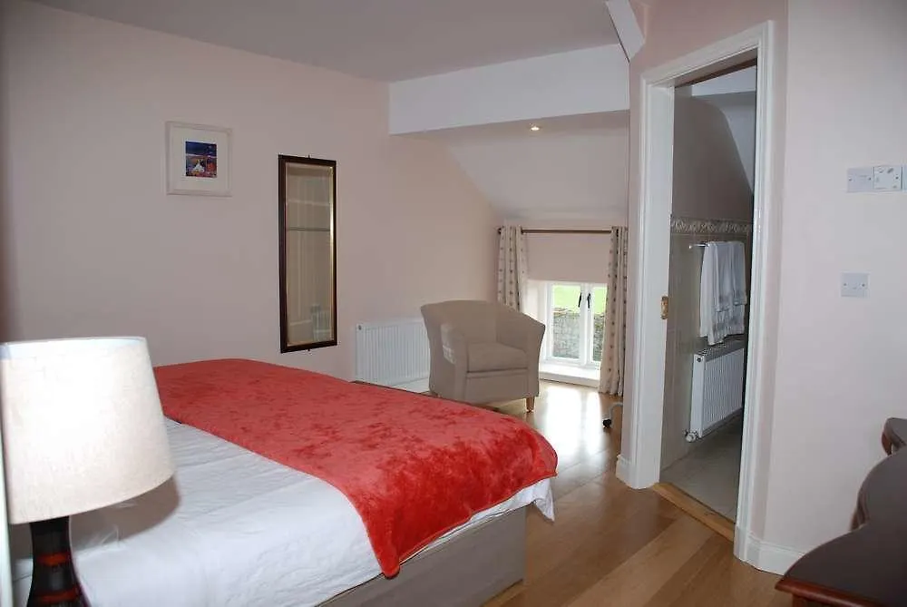 O'Briens Cashel Lodge-1
