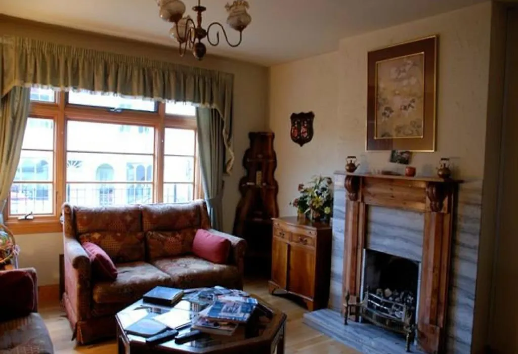 Hawthorn House Guesthouse-1