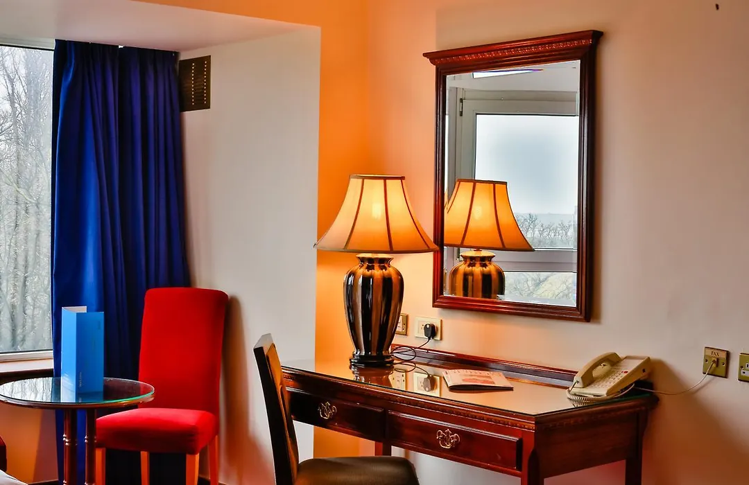 Maldron Hotel Merrion Road-1