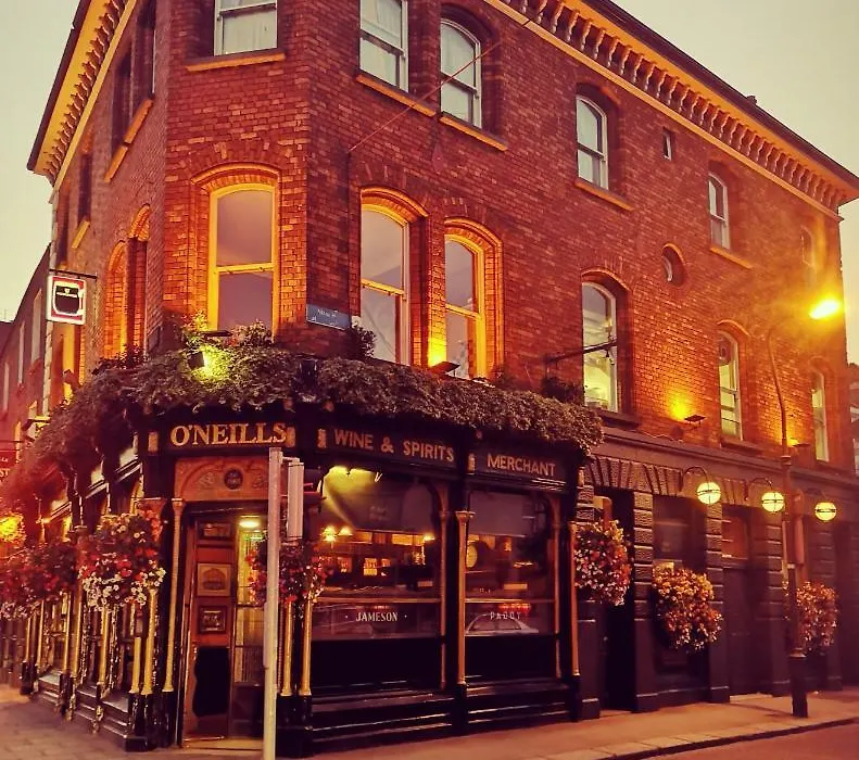 O'Neills Victorian Pub & Townhouse-1