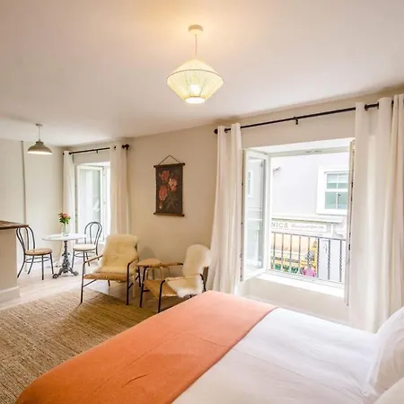Rookery Lane Food And Lodging-3
