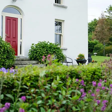 Abhainn Ri Farmhouse-2