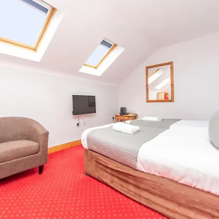 Dingle Marina Lodge-2