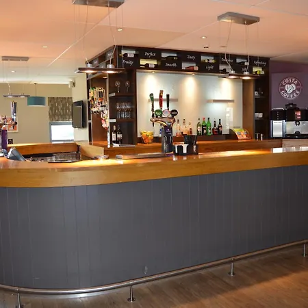 Premier Inn Dublin Airport-3
