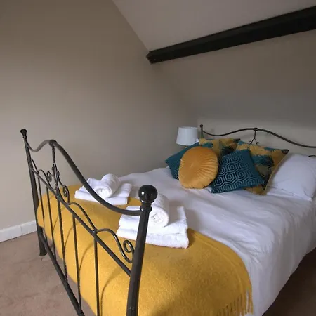 Lizzys Little Kitchen Town Accommodation-3