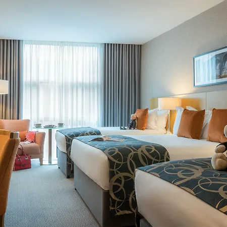 Clayton Hotel Dublin Airport-3