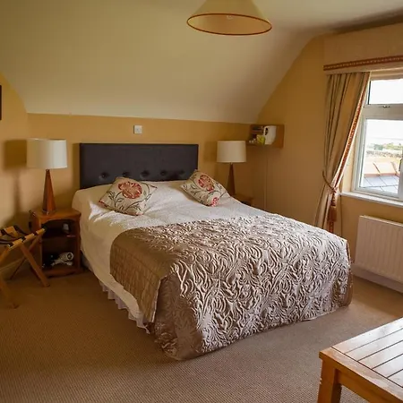 Dingle Bambury House Accommodation-2
