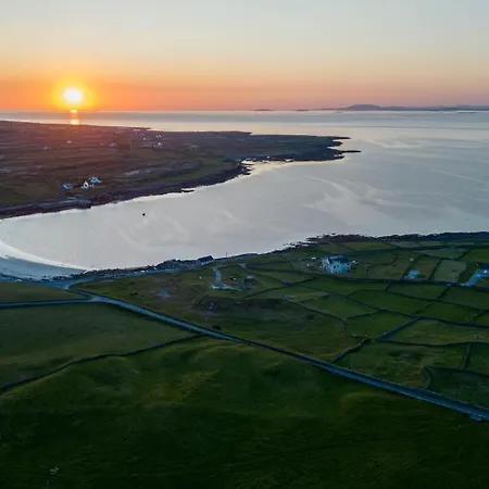 Aran Walkers Lodge-2