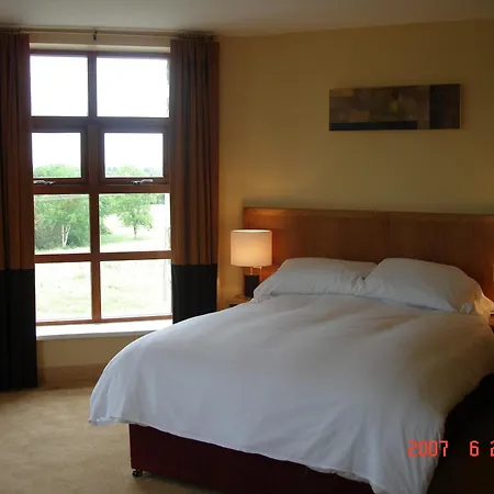 Upton Court Hotel-3
