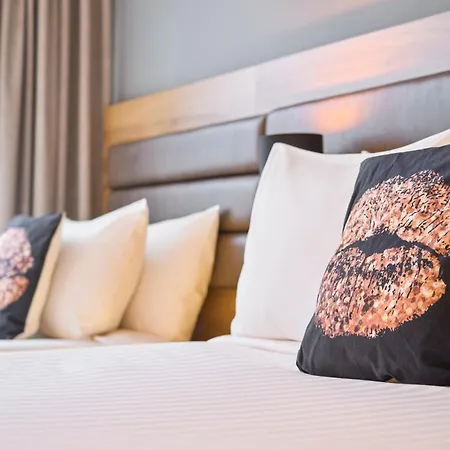 Moxy Dublin City-2