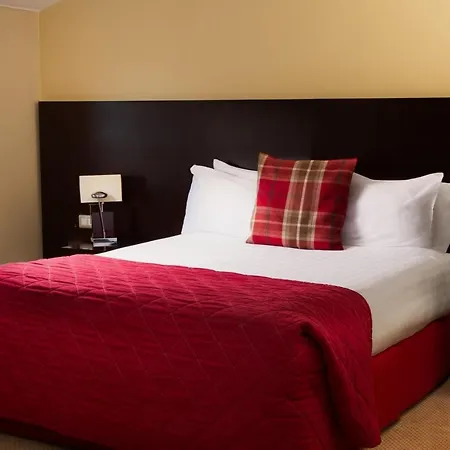 Horse & Jockey Hotel-2