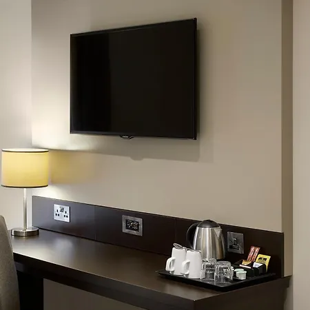 Premier Inn Dublin Airport-2