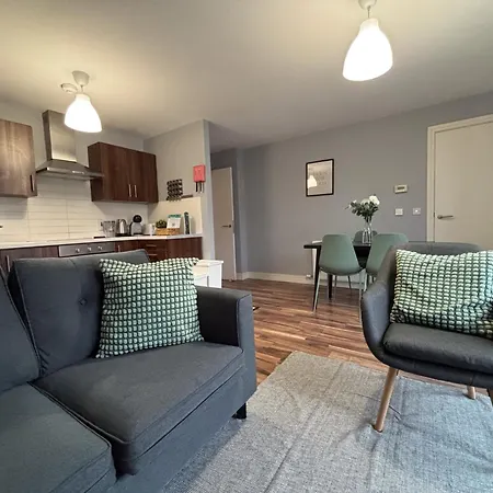 Leevin Stay Apartments City Center-3