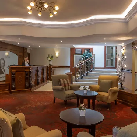 Court Yard Hotel-3