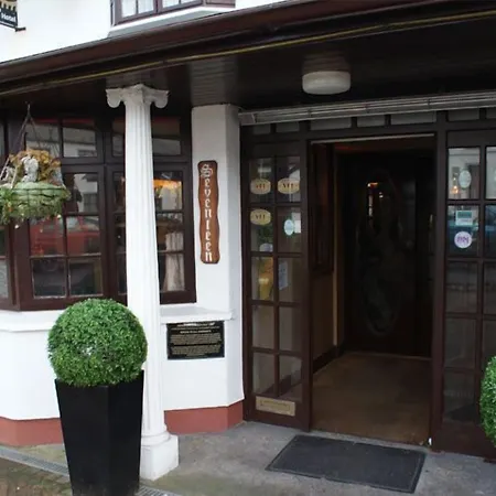 Wards Hotel-2