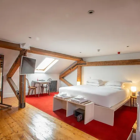 Kellys Hotel-2