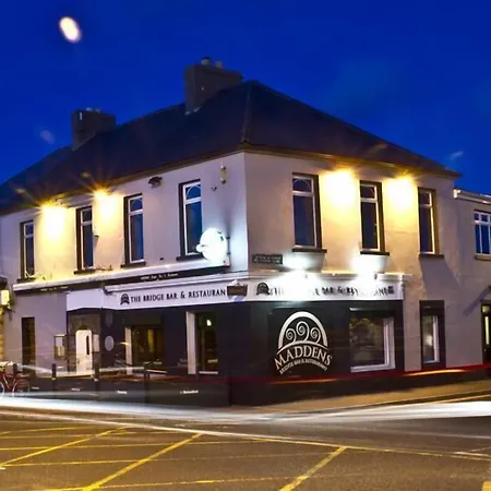 Maddens Bridge Bar & Guesthouse-2